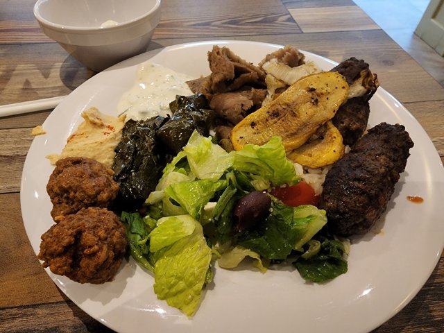 Meat Balls, Salad