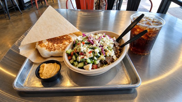 Gyro Bowl w Pita