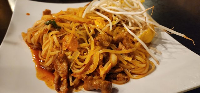 Beef Pad Thai