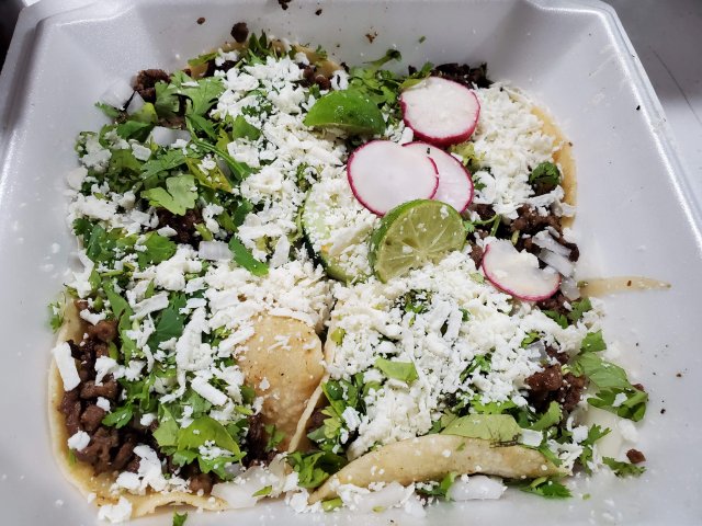 Asada Mini Tacos w Queso and Toppings