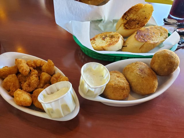Alligator & Boudin