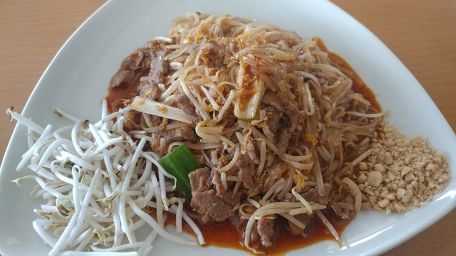 Beef Pad Thai
