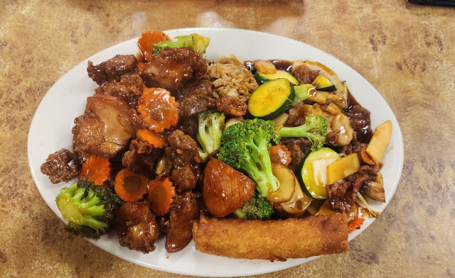General Chicken & Beef & Garlic Sauce