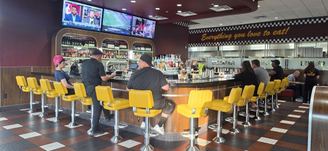 Bar 2