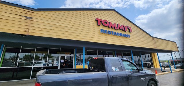 Tommy's Storefront