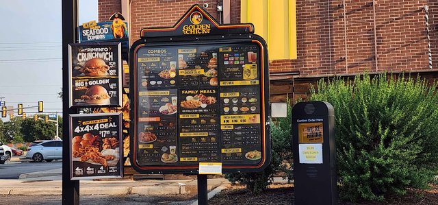 Golden Chick - (San Antonio - SE Military Dr)