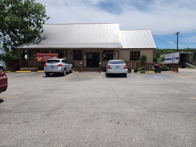 Billy Bobs Hamburgers Storefront (Castroville)