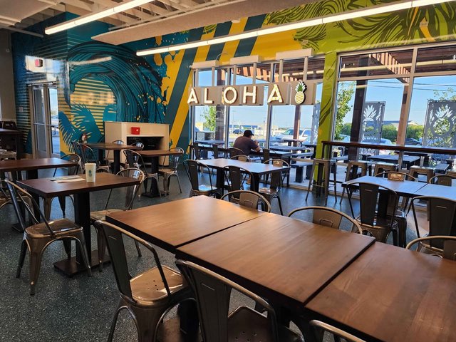 Hawaiian Bros indoor dining area