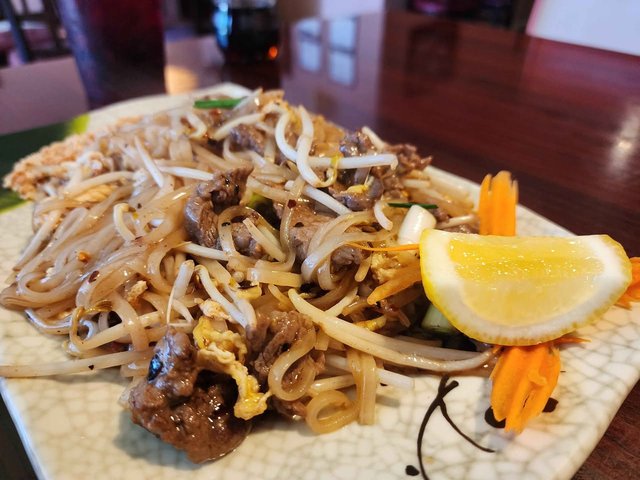Beef Pad Thai