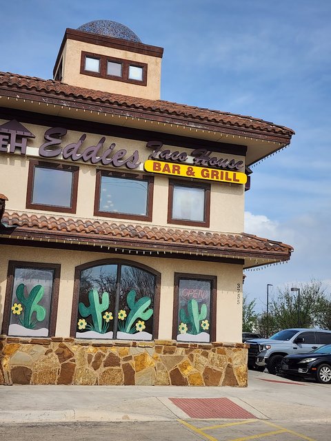 Eddies Taco House - Building