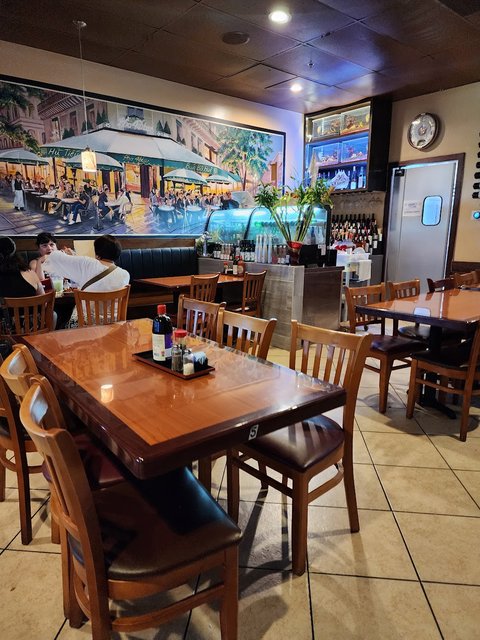Pho 4 Star - Dining Area.