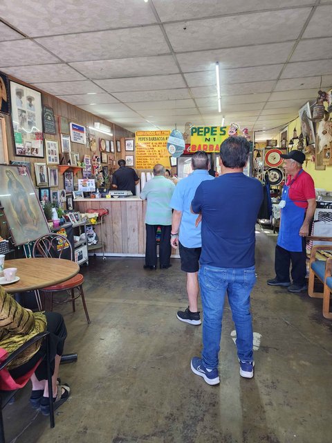 Pepes Barbacoa - Inside Store