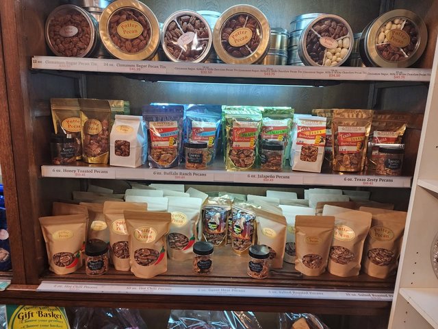Pecan Display (Samples)