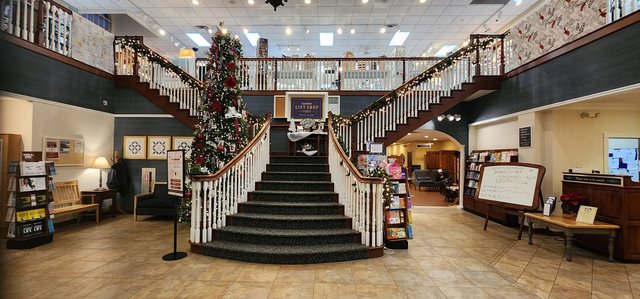 Der Dutchman - Upstairs Gift Shop