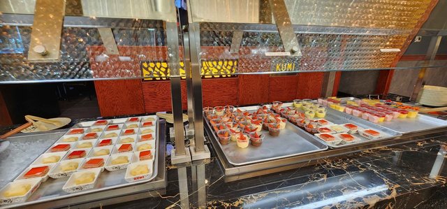 Moouse Cups, Pudding & Strawberries, Cakes