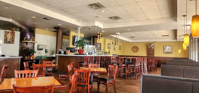 Dahlia Thai - Dining Area