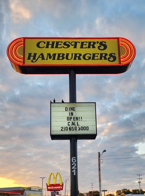 Chesters Hamburger - Signage