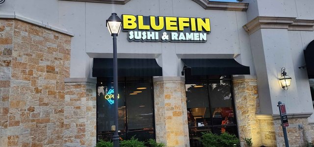 BlueFun Sushi & Ramen Storefront