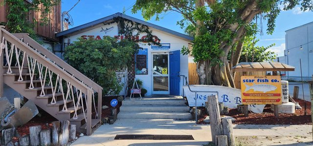 Star Fish Co - Market Entrance