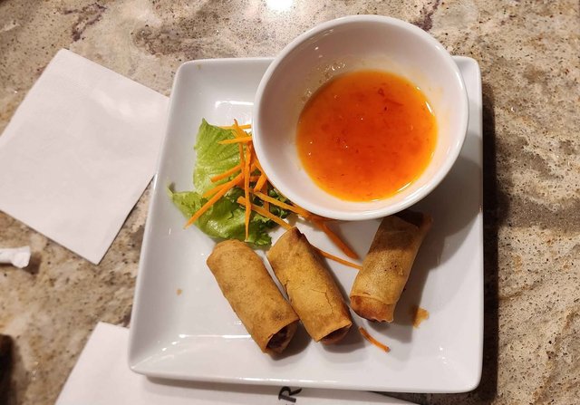 4 piece Spring Roll Appetizer (we ate one before I could take the photo)