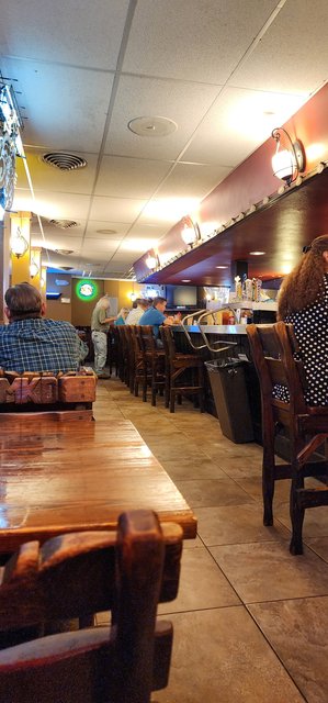 MK Davis - Bar Seating