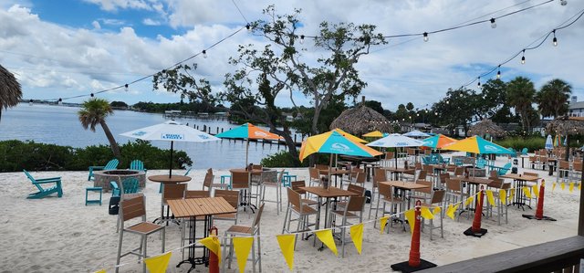 Beach Dining