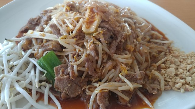 Beef Pad Thai