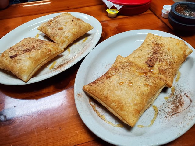 Sopapillas
