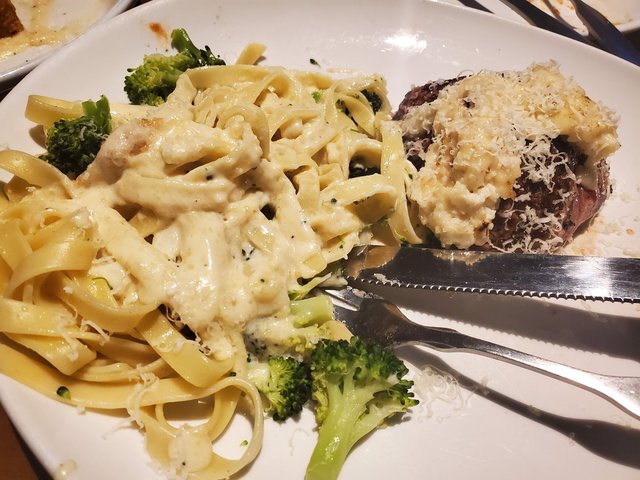 Fettuccini Alfredo
