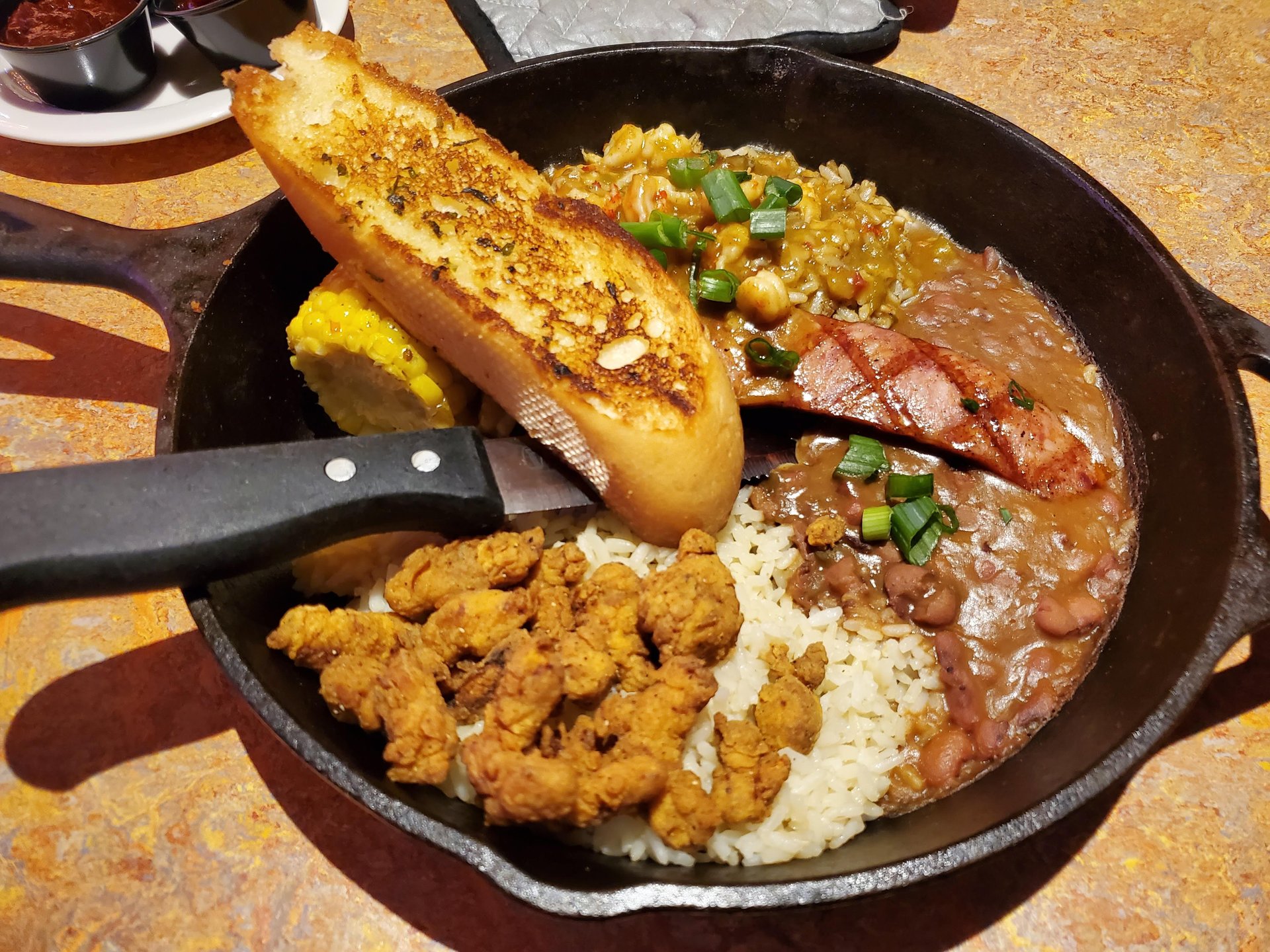 Razoo's Cajun Cafe - (Round Rock - University Oaks Blvd)