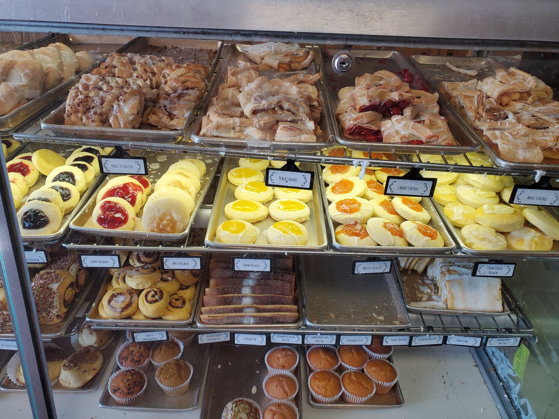 Naegelin's German Bakery
