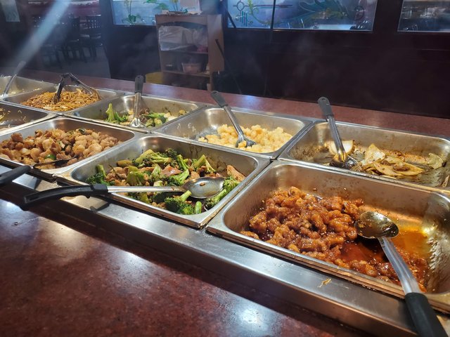 Beef & Broccoli, General Chicken, Chow Mein