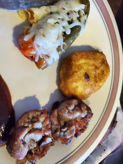 Roasted Pepper, & Mollejas