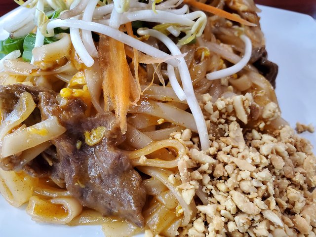Beef Pad Thai