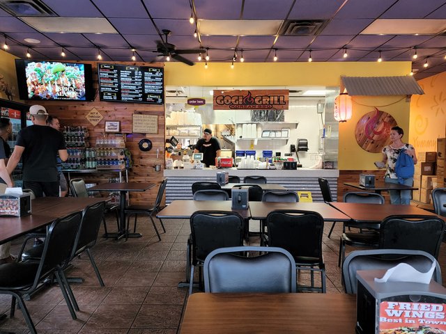 Gogi Street - Dining Area