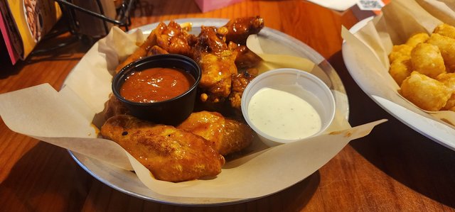 Mango Habanero Wings, 3 Mile Island Sauce & Ranch