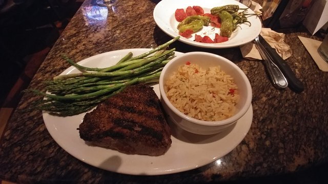 BJ's Restaurant & Brewhouse - (Live Oak - IKEA-RBFCU Pkwy)